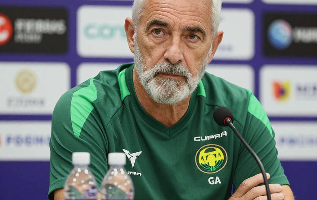David Shrem: The Goalkeeper with Zero Liga MX Minutes Who Still Made El Tri's Squad