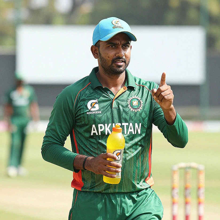 বল ছোড়ার আগেই লেখা হয়ে যায় ভাগ্য: এশিয়ার টুর্নামেন্ট ক্রিকেটে প্রি-বল শেপের নীরব যুদ্ধ বল ছোড়ার আগেই লেখা হয়ে যায় ভাগ্য: এশিয়ার টুর্নামেন্ট ক্রিকেটে প্রি-বল শেপের নীরব যুদ্ধ