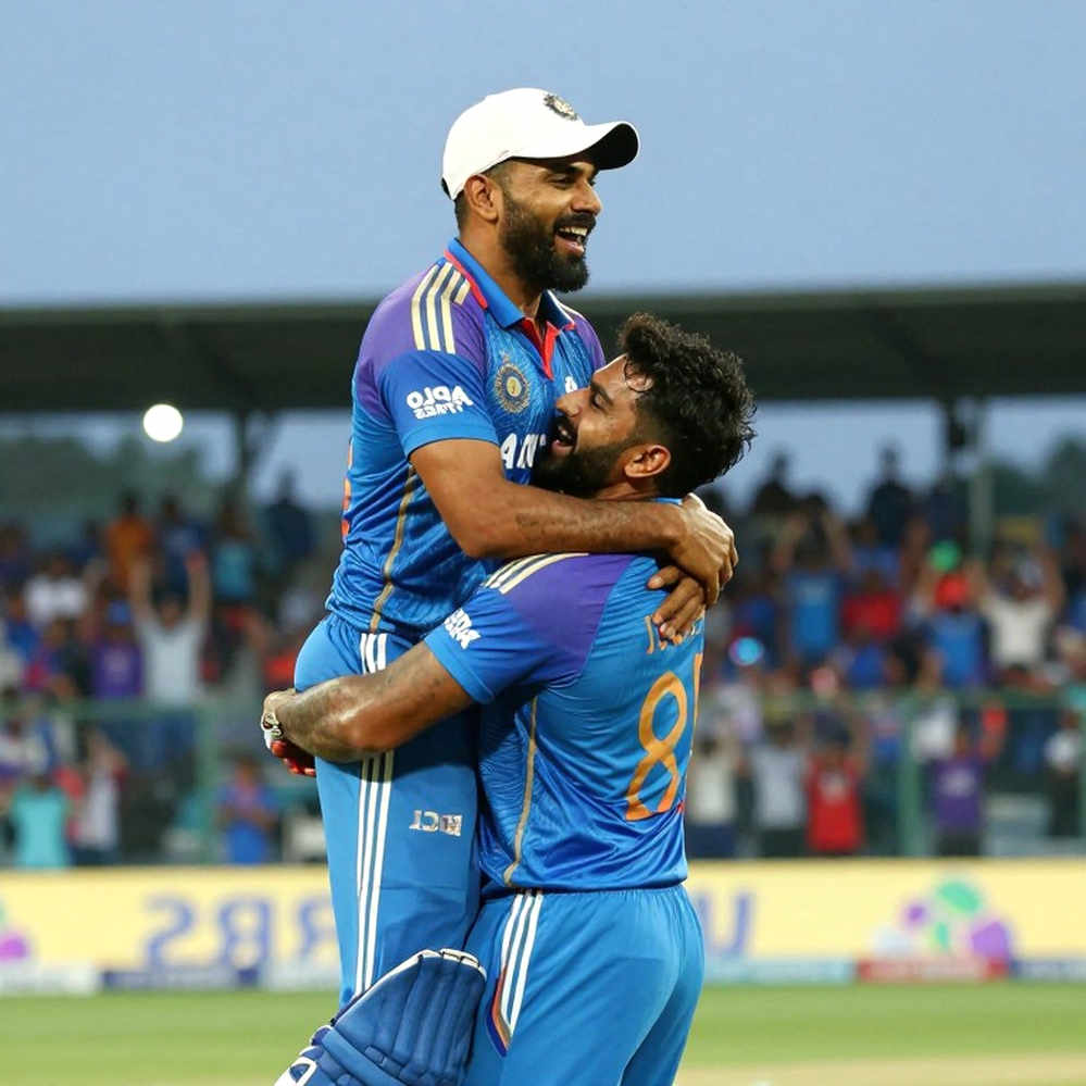 The Training Ground's Pulse: Pace Workload, Rotation Signals and Dhaka's Resonance