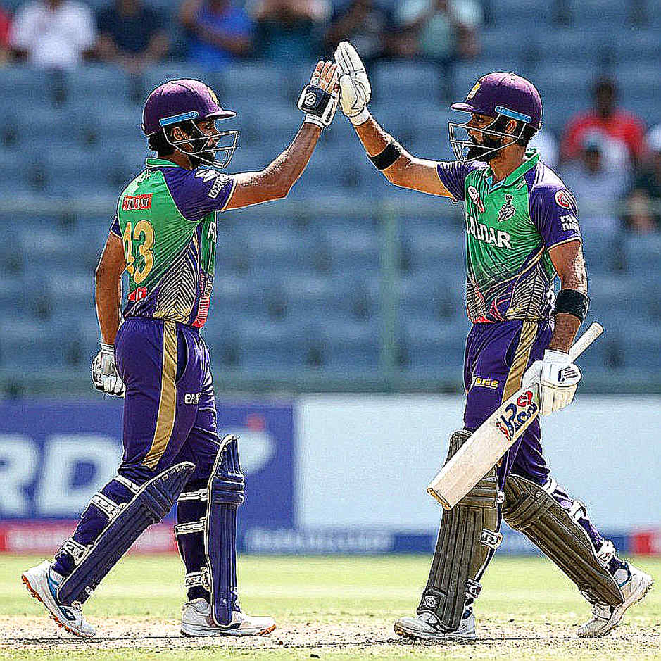 ক্রিকেটে ব্লকচেইনের ঢেউ: ফ্যান টোকেনের উচ্ছ্বাস আর স্মার্ট চুক্তির নীরব হিসাব