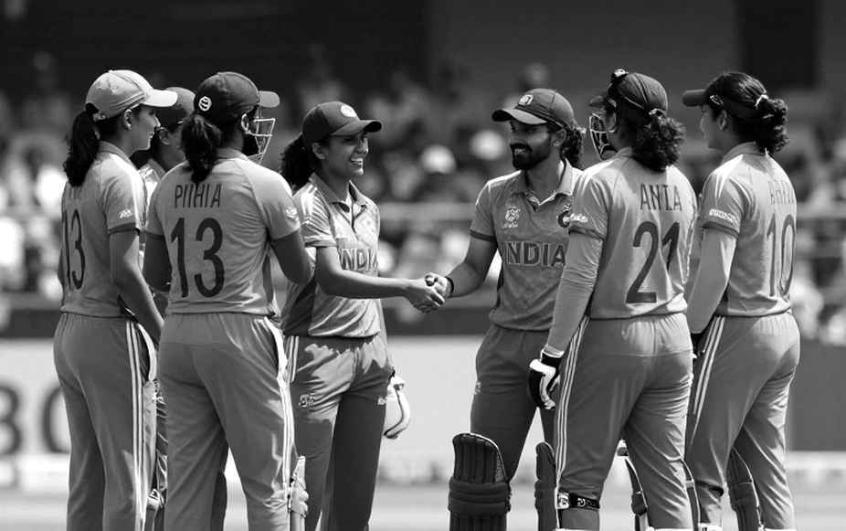 ৩০ বলে ৩০ রান: ফাইনালের ফ্রিজ-ফ্রেমে বুমরাহ নন, সূর্যকুমার