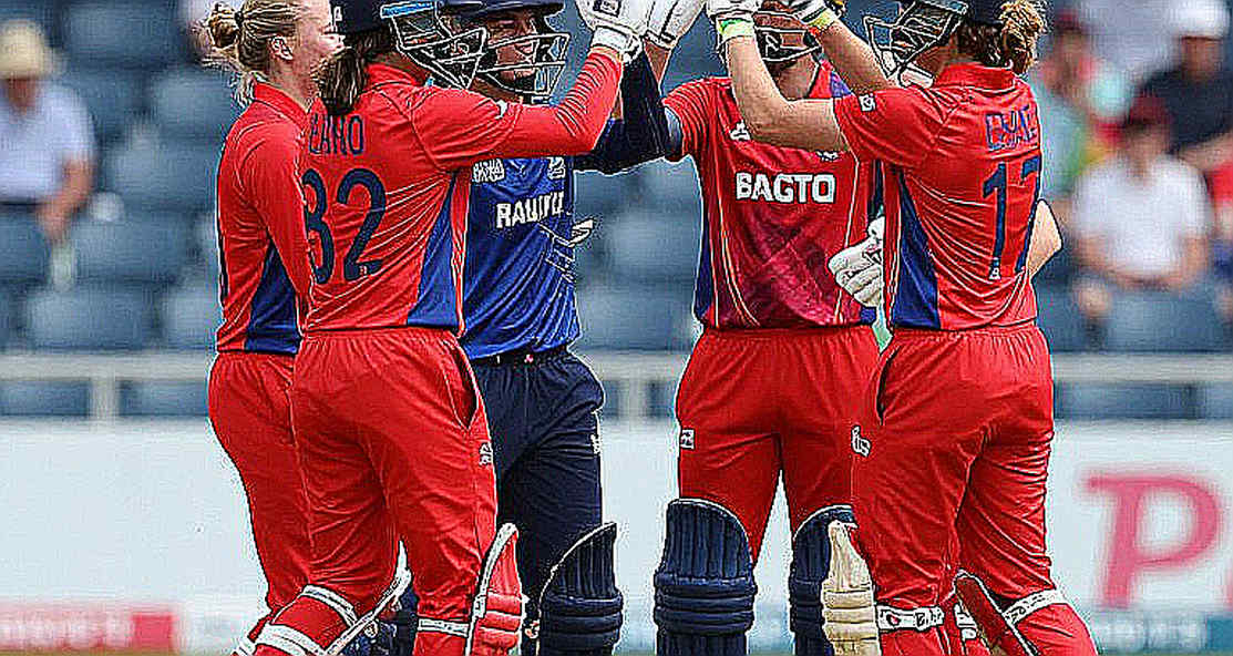 The Preserved-Wicket Myth: T20 Knockouts Are Lost in the Middle Eight Overs