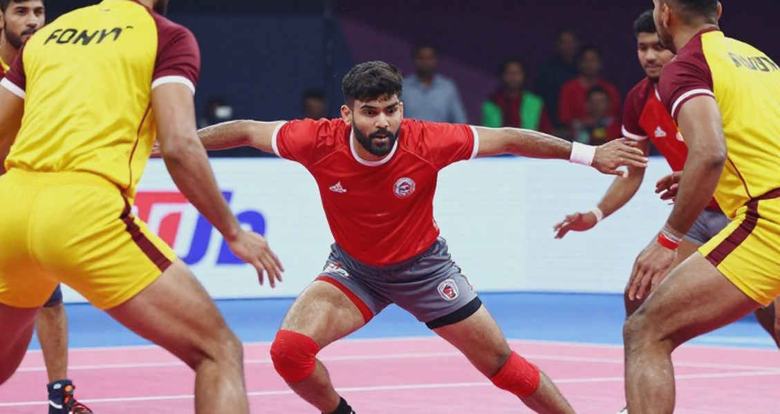 কাবাডিতে ভারতের সোনালি ডাবল: ইরানের চ্যালেঞ্জ ভাঙার আড়ালে রয়ে যাওয়া প্রশ্নগুলো কাবাডিতে ভারতের সোনালি ডাবল: ইরানের চ্যালেঞ্জ ভাঙার আড়ালে রয়ে যাওয়া প্রশ্নগুলো